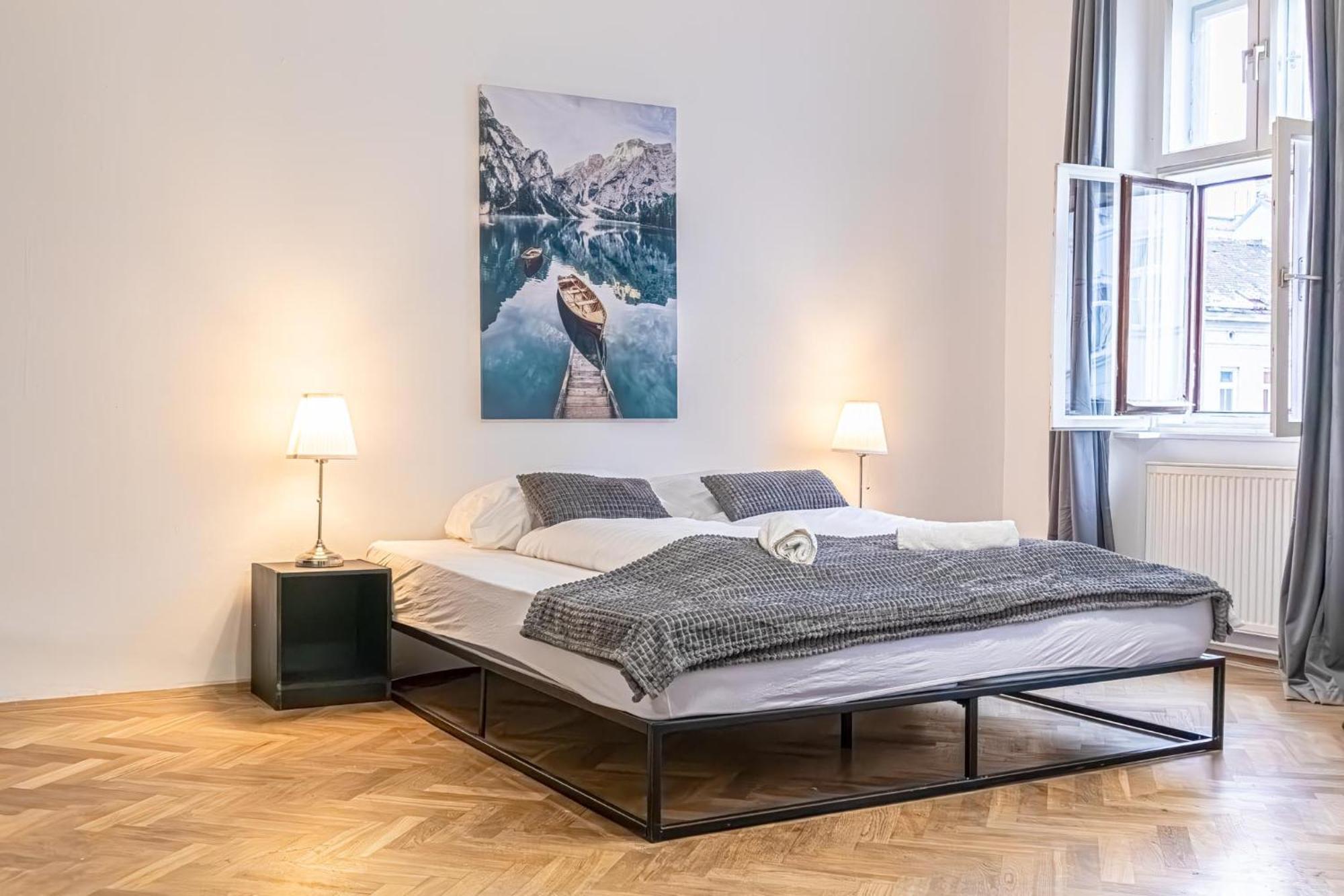 Spacious 2Br Apt -Near Wiener Stadthalle Burggassewiener Well Located المظهر الخارجي الصورة