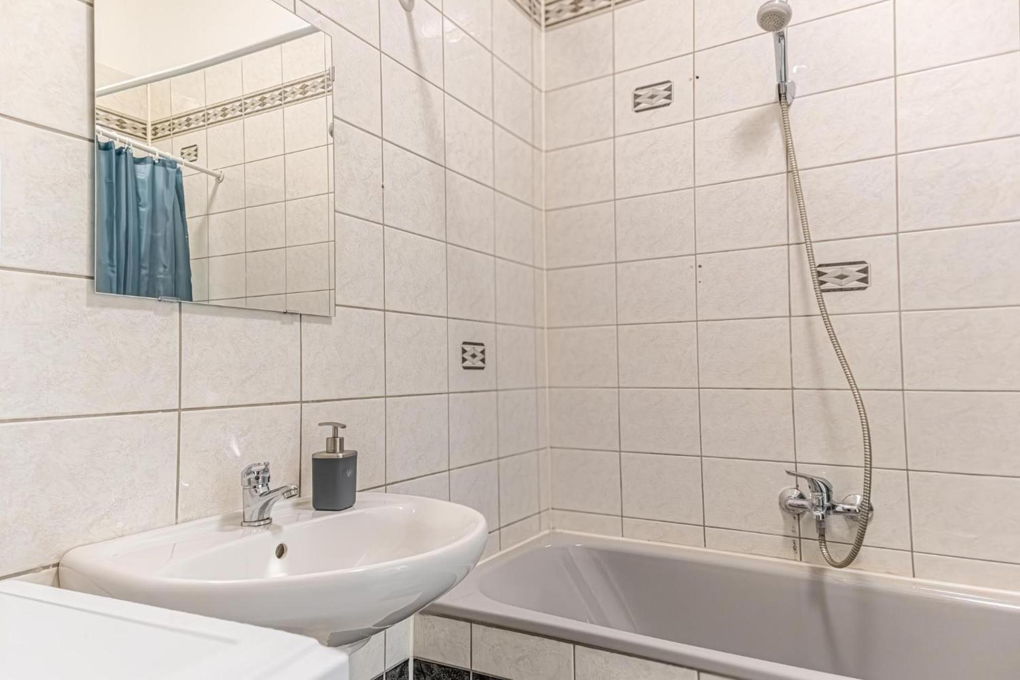 Spacious 2Br Apt -Near Wiener Stadthalle Burggassewiener Well Located المظهر الخارجي الصورة