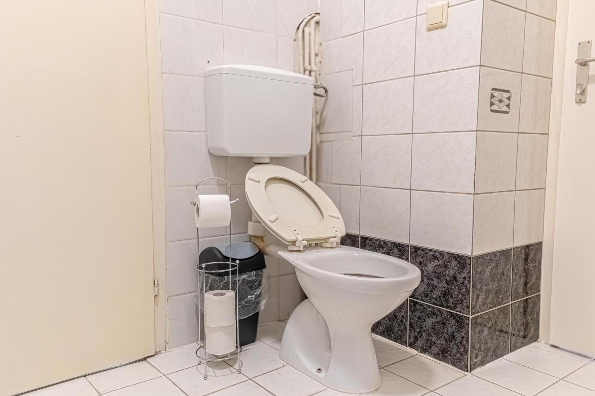 Spacious 2Br Apt -Near Wiener Stadthalle Burggassewiener Well Located المظهر الخارجي الصورة